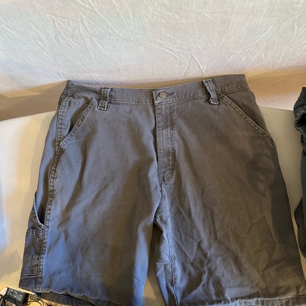 Wrangler men’s shorts, 34w